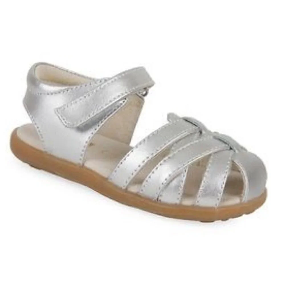 See Kai Run Camila Sandals Girls size 2 Silver Metallic Fisherman Style